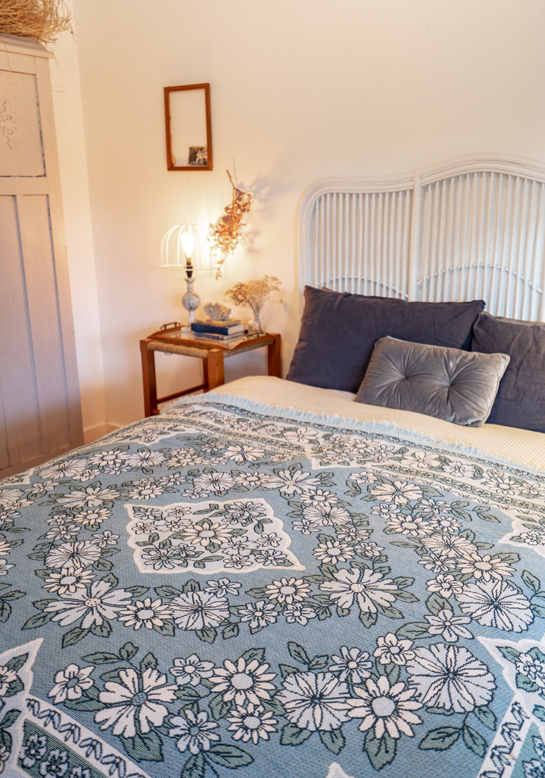 The Daisy Blue Rug